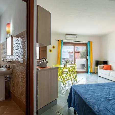 Holiday home Oleandri Rossi *