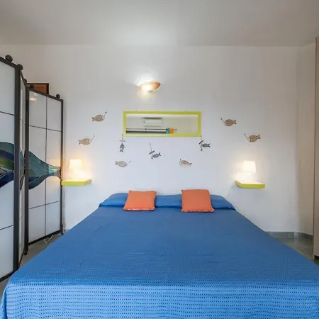 Holiday home Oleandri Rossi