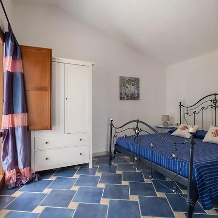 Oleandri Rossi Holiday home *